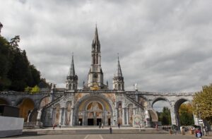 Novena de Nossa Senhora de Lourdes — 9 Dias de Oração à Nossa Senhora da Gruta