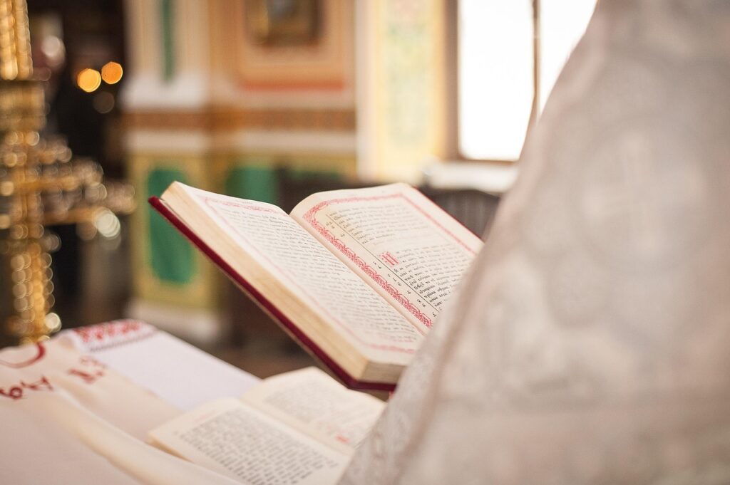 Salmo 130 — Texto Completo, Significado e Oração "Do Fundo do Abismo Clamo a Ti"