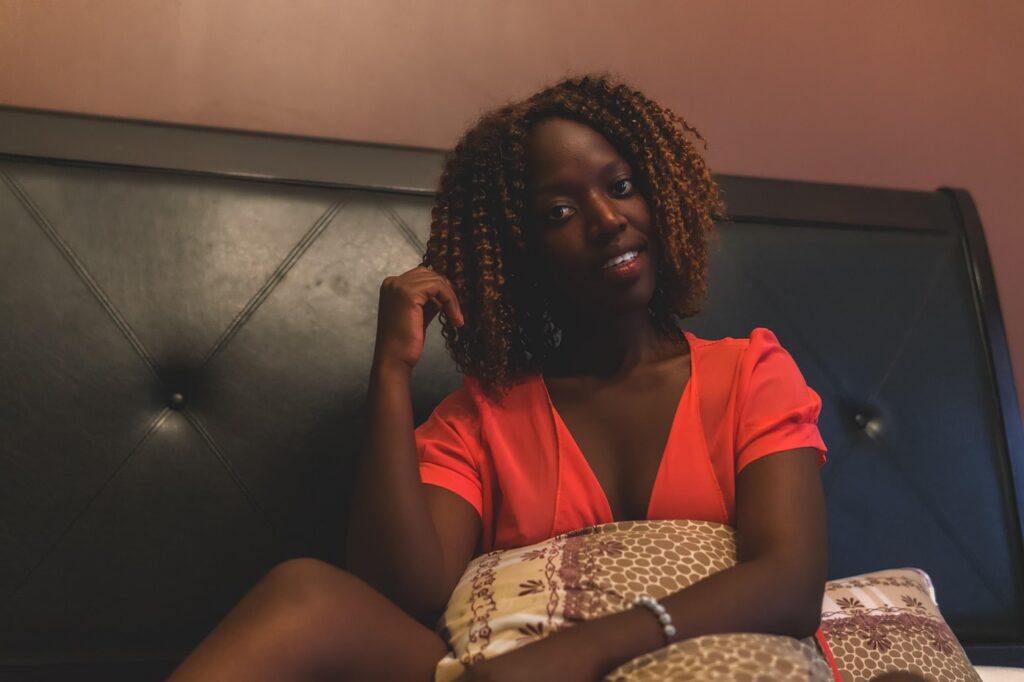 Retrato de mulher africana, representando a dignidade de Santa Josefina Bakhita