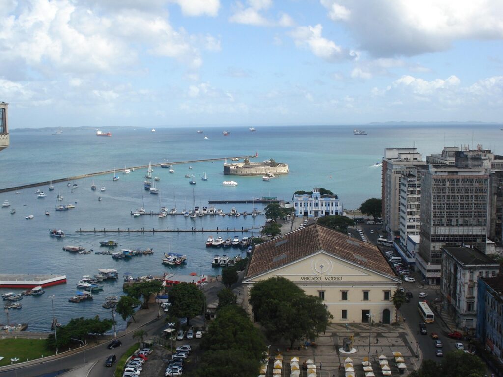 Pelourinho, Salvador, cidade onde Santa Dulce dos Pobres viveu e desenvolveu sua obra