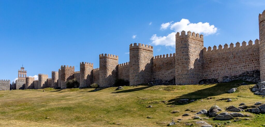 Fortaleza de Ávila, na Espanha, cidade natal de Santa Teresa
