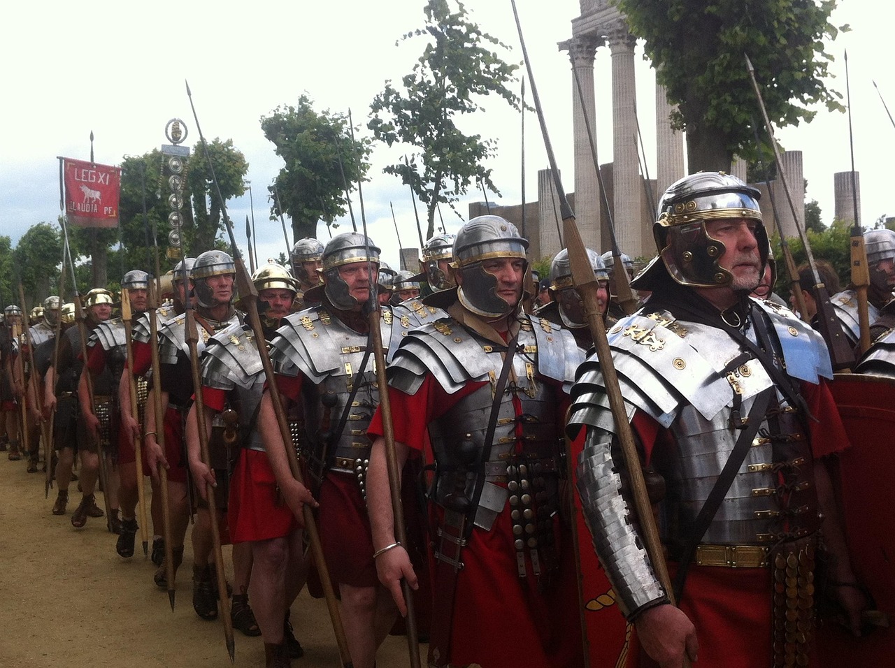 Legião romana antiga, referência ao ofício militar de Santo Expedito